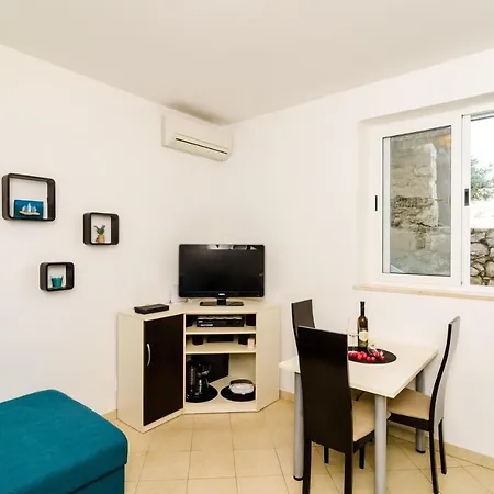 Eulalija Apartment *