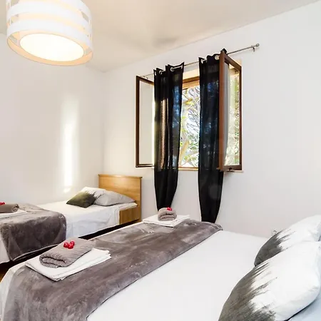 Eulalija Apartamento *